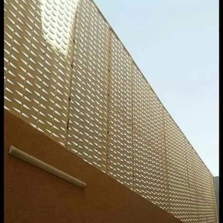 تركيب سواتر أسطح وأحواش للمدارس والاستراحات والحدائق